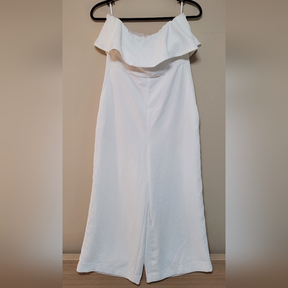 Aritzia Babaton Flutter Jumpsuit 8 - Picture 3 of 4